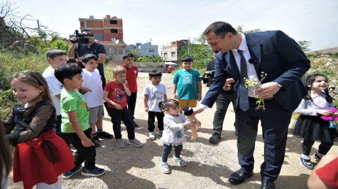 Minikleri sevindirdi, şenliğe davet etti