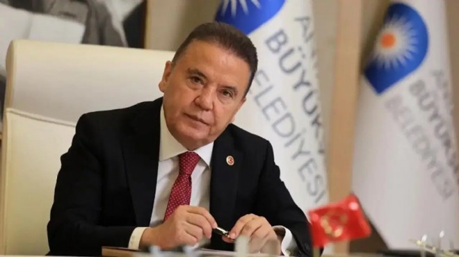 Muhittin Böcek yeniden hastaneye kaldırıldı