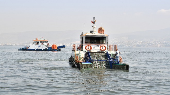 Müsilaj temizliğine İzmir'den destek