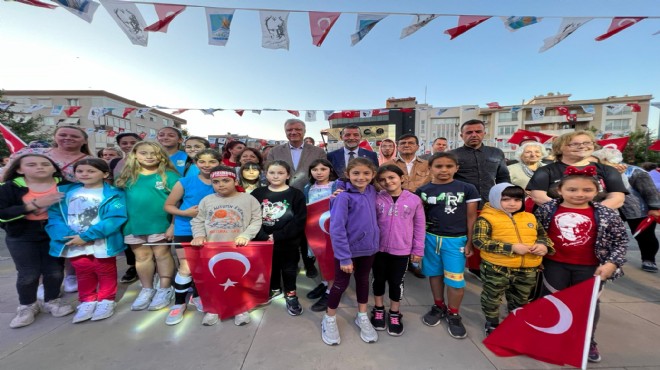 Narlıdere de 19 Mayıs coşkuyla kutlandı