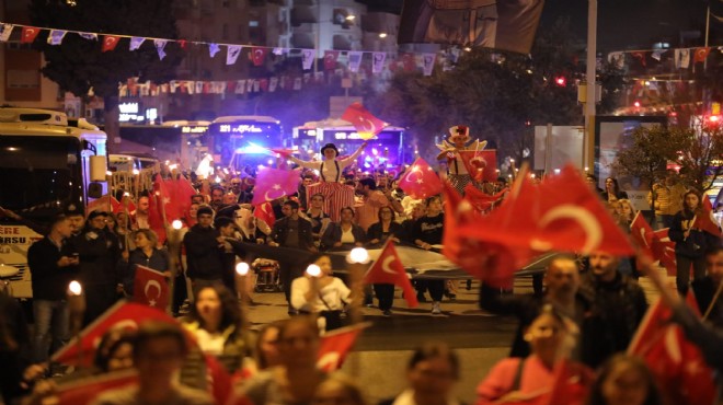 Narlıdere'yi Cumhuriyet coşkusu sardı