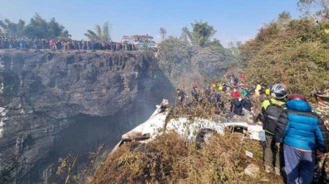 Nepal'de yolcu uçağı düştü: 68 ölü