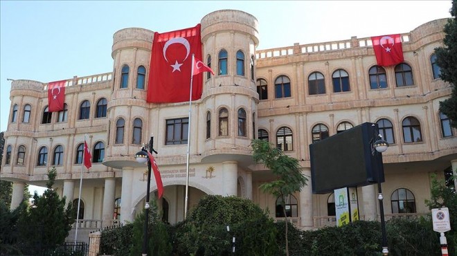 Hakkari ve 2 ilçe belediyesine kayyum