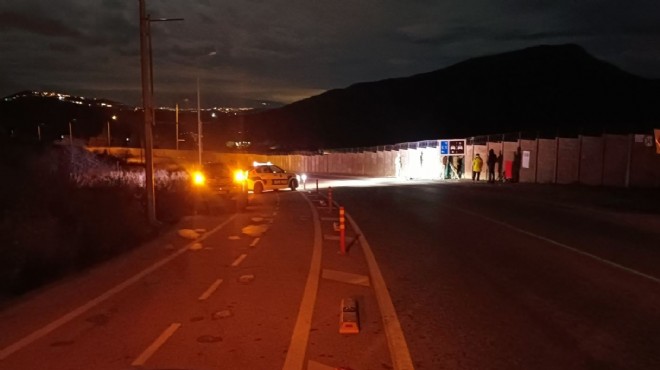 Önce trafik levhasına, sonra duvara çarptı: Motosikletlinin feci sonu!