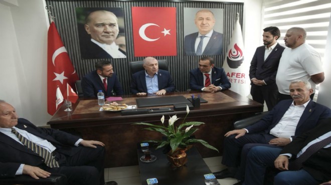 Özdağ dan İzmir de dikkat çeken  ittifak  mesajı!