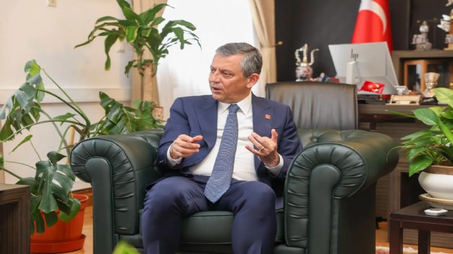 Özel den  yeni parti  sorusuna yanıt!