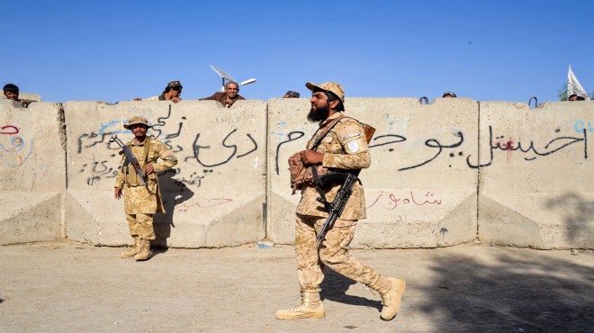 Pakistan Afganistan a savaş ilan etti!