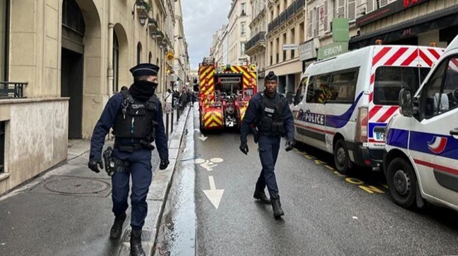 Paris te silahlı saldırı dehşeti: 2 ölü, 4 yaralı