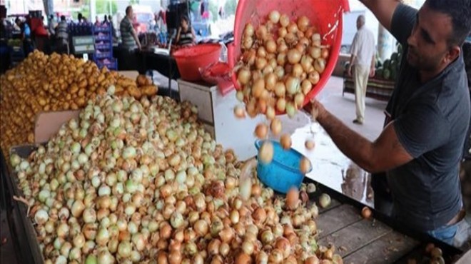 Patates ve soğan 'örümcek ağı'na takıldı!