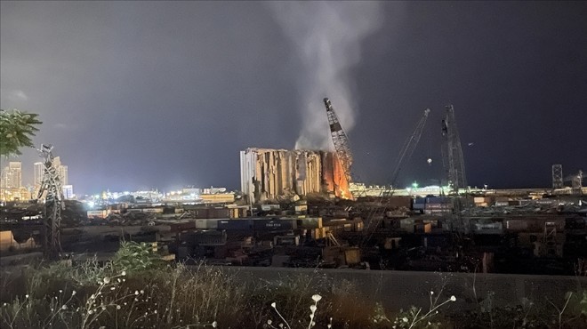 Patlamanın sembolü buğday silosu çöktü!