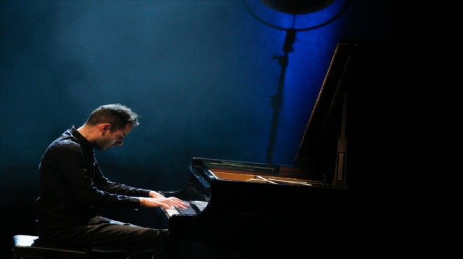 Peter Bence, İzmir'de konser verdi