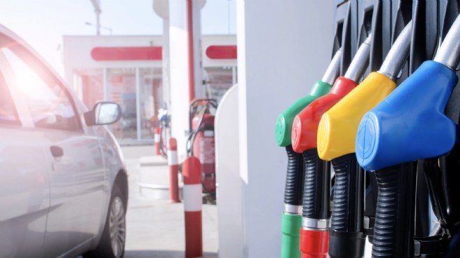 Petrol fiyatları uçtu: Benzine zam mı gelecek?