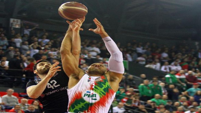 Pınar Karşıyaka - Beşiktaş Sompo Sigorta: 82-68