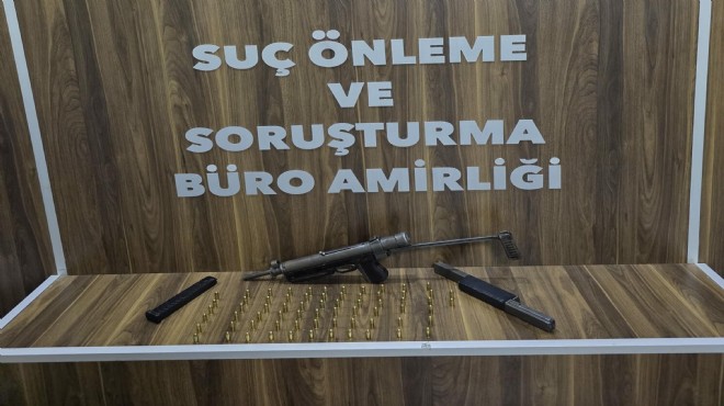 Polisten kaçanların üzerinden cephanelik çıktı!