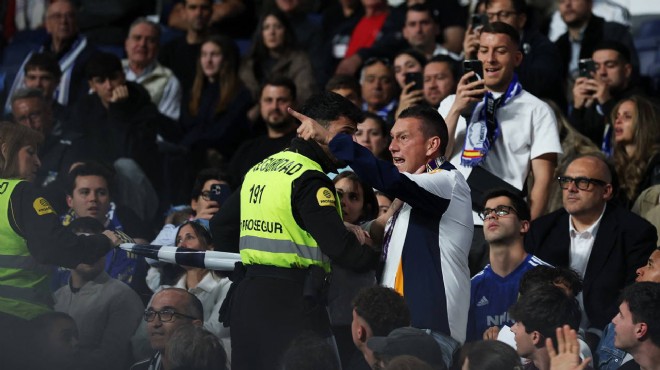 Real Madrid taraftarından başkan ve Mbappe ye tepki