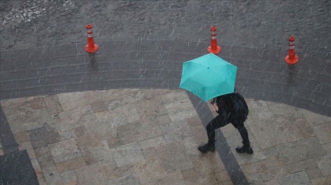 Sağanak sürprizi: İzmir'de yeni haftada hava nasıl olacak?