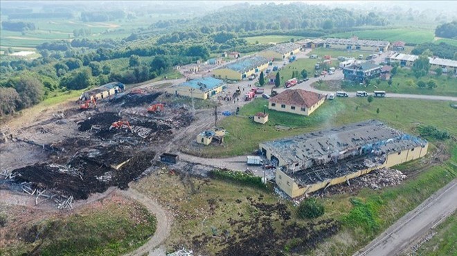 Sakarya Hendek teki havai fişek fabrikasındaki patlamada 3 gözaltı