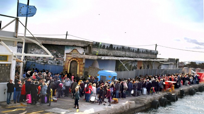 Sakız Adası Karnavalı'na Türk akını!