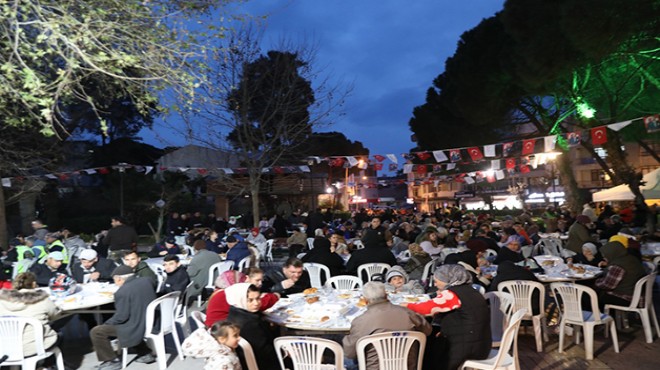 Seferihisar’ın kalbinde bin kişilik iftar sofrası