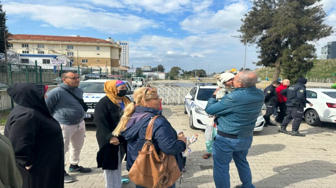 Sertel depremzedelere ses oldu: 21 metrekareye sığmıştık, bunu bile çok gördüler!