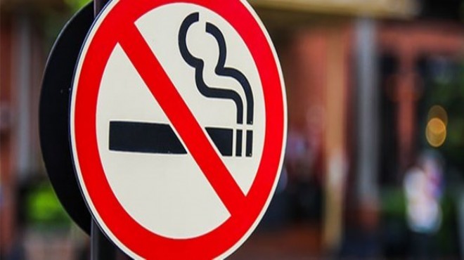 Sigara kapı önünde de yasak olacak