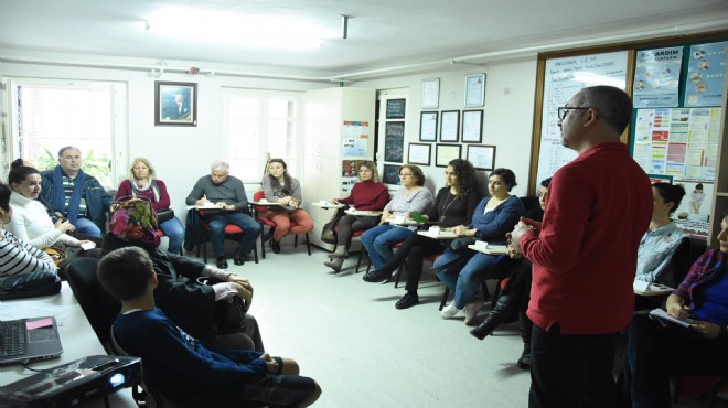 Şırıngalı çikolata dehşeti sonrası belediyeden hayatı kurs!