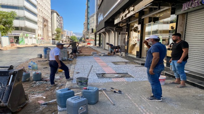 Soyer, Halit Ziya Bulvarı'ndaki çalışmaları denetledi