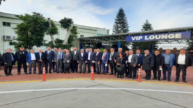 CHP İzmir de Soyer, Yücel ve başkanlardan Mersin e miting çıkarması