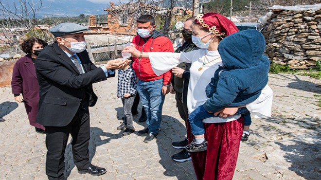 Soyer'in ilçe turu tam gaz... Torbalı'da 'yatırım' mesaisi, 'üretim' mesajı!