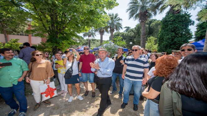 Soyer mezunu olduğu lisenin ayran gününde!