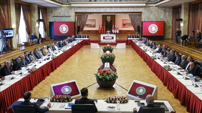 Süreç komisyonunda  kayyum  gerginliği
