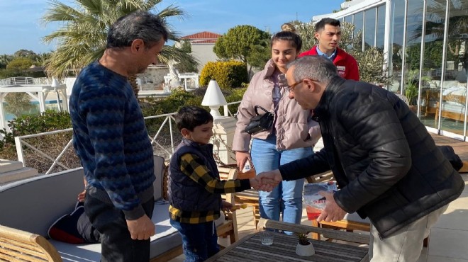 Sürekli'den depremzede ziyaretleri ve muhalefete 'gölge düşüremeyecekler' çıkışı!