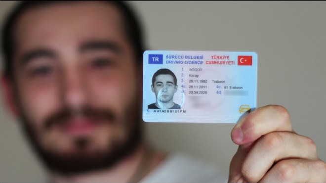 Sürücüler dikkat: Ehliyet yenilemede son gün!
