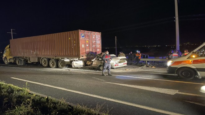 TIR a çarpan otomobilin sürücüsü öldü