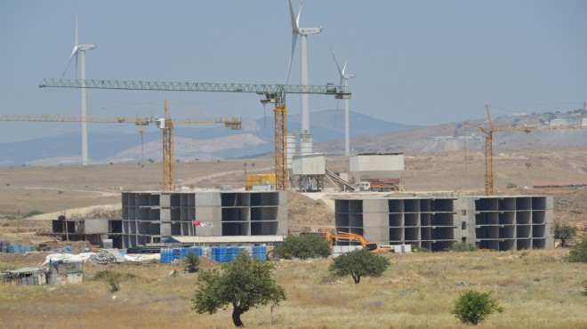 TOKİ Aliağa'da tam gaz mesai: 2 blok tamam!