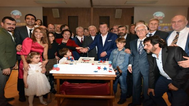 TSYD İzmir Şubesi üyeleri 2019'a veda etti