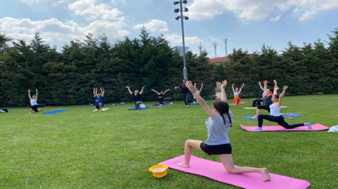 Tarihi Havagazı'nda yoga günü!