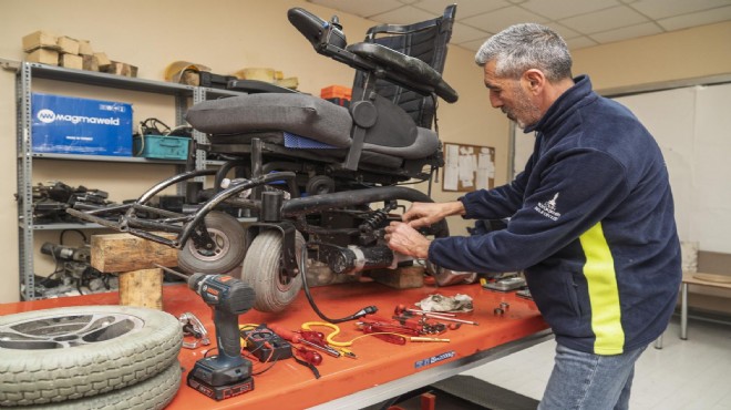 Tekerlekli sandalyeler İzmir’de ücretsiz onarılıyor