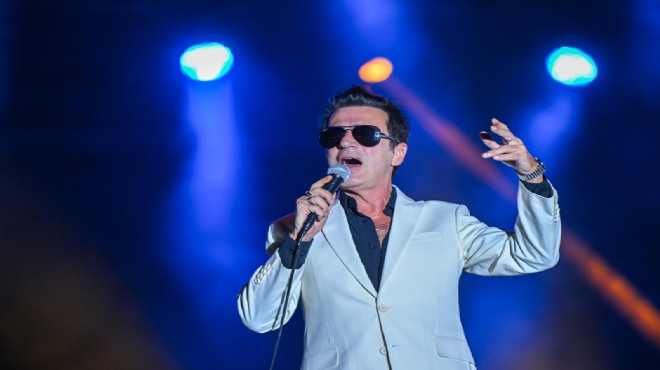 Teoman’dan fuarda müzik şöleni