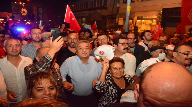 Torbalı kafilesi Zafer Yürüyüşü'nde