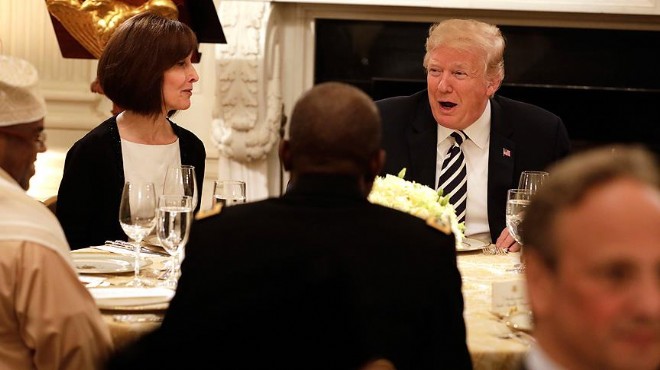 Trump'tan Beyaz Saray'da ilk iftar!