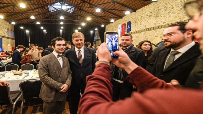 Tugay Gençlik Kolları’nın iftarında konuştu: Bazı insanlara cevap vermiyorsak, terbiyemizden!