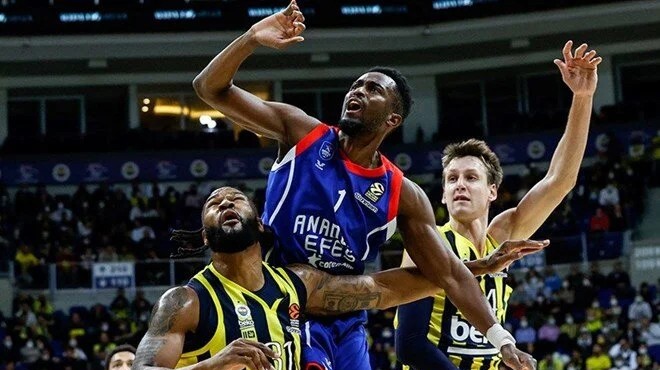 Türk derbisinde kazanan Anadolu Efes