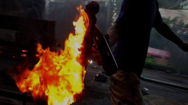 Türkiye Büyükelçiliğine molotoflu saldırı!