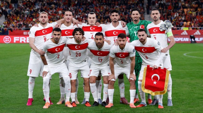 Türkiye-İspanya maçında soyunma odasına hırsız girdi