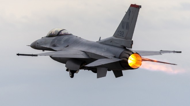 Türkiye den 40 F-16 almak için adım: Talep iletildi!