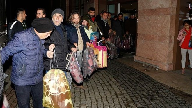 Türkiye  Elazığ için seferber oldu