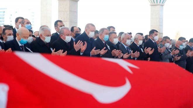 Türkiye'nin yüreği yanıyor: Şehitlere veda...