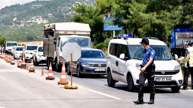 Türkiye yollara düştü: 2 milyonluk virüs göçü!