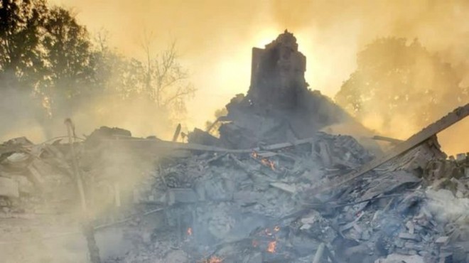 Ukrayna'da okula saldırı: Çok sayıda kişi enkaz altında!